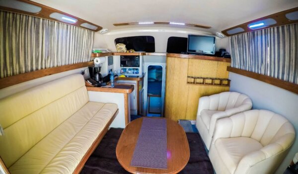 Blue Star – 32 Foot Luhrs