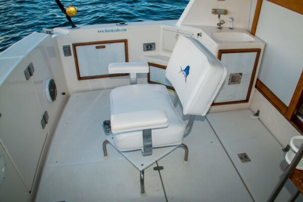 Blue Water – 35 Foot Riviera