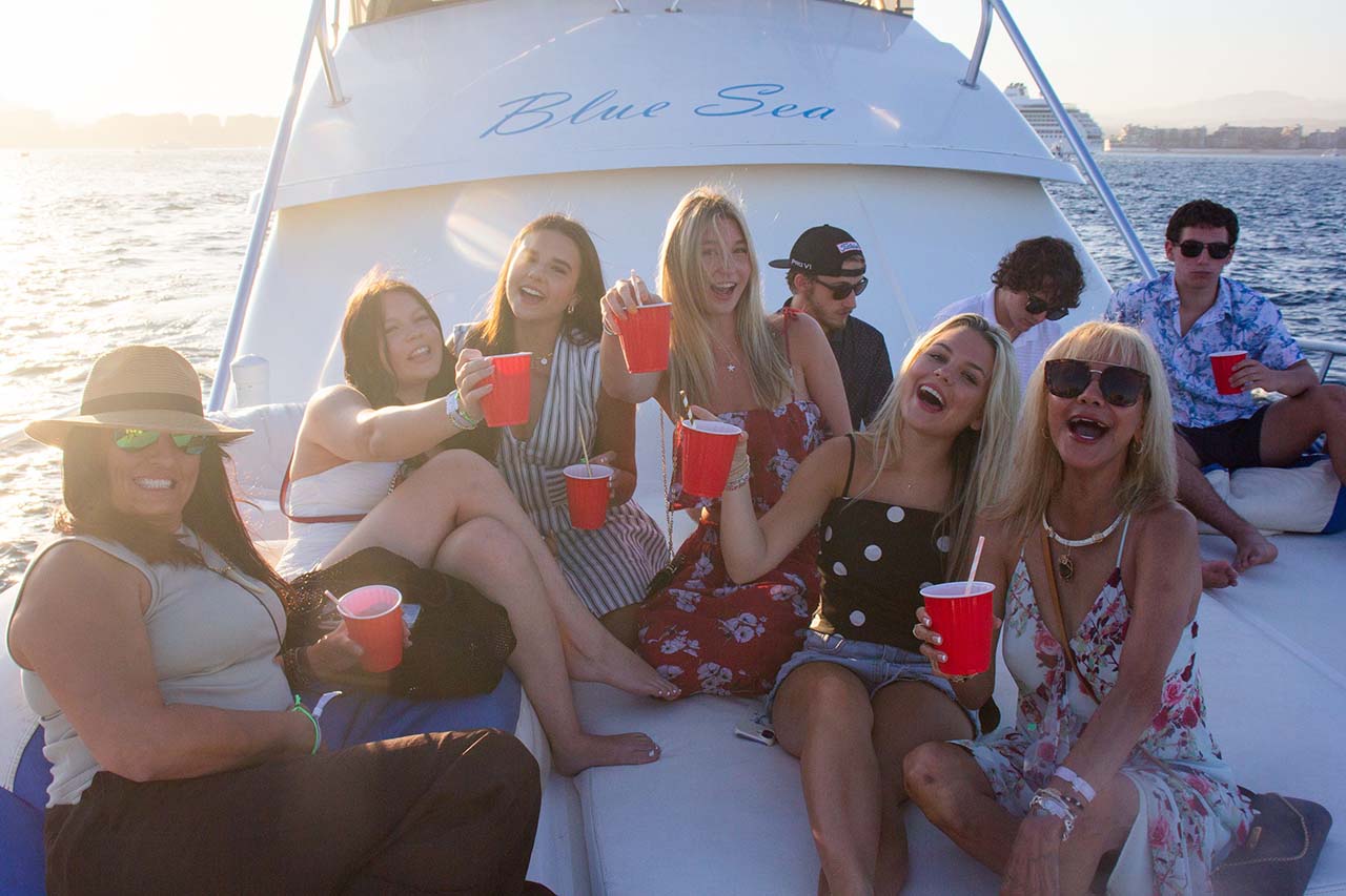 Do Cabo Booze Cruises Offer Sunset Tours