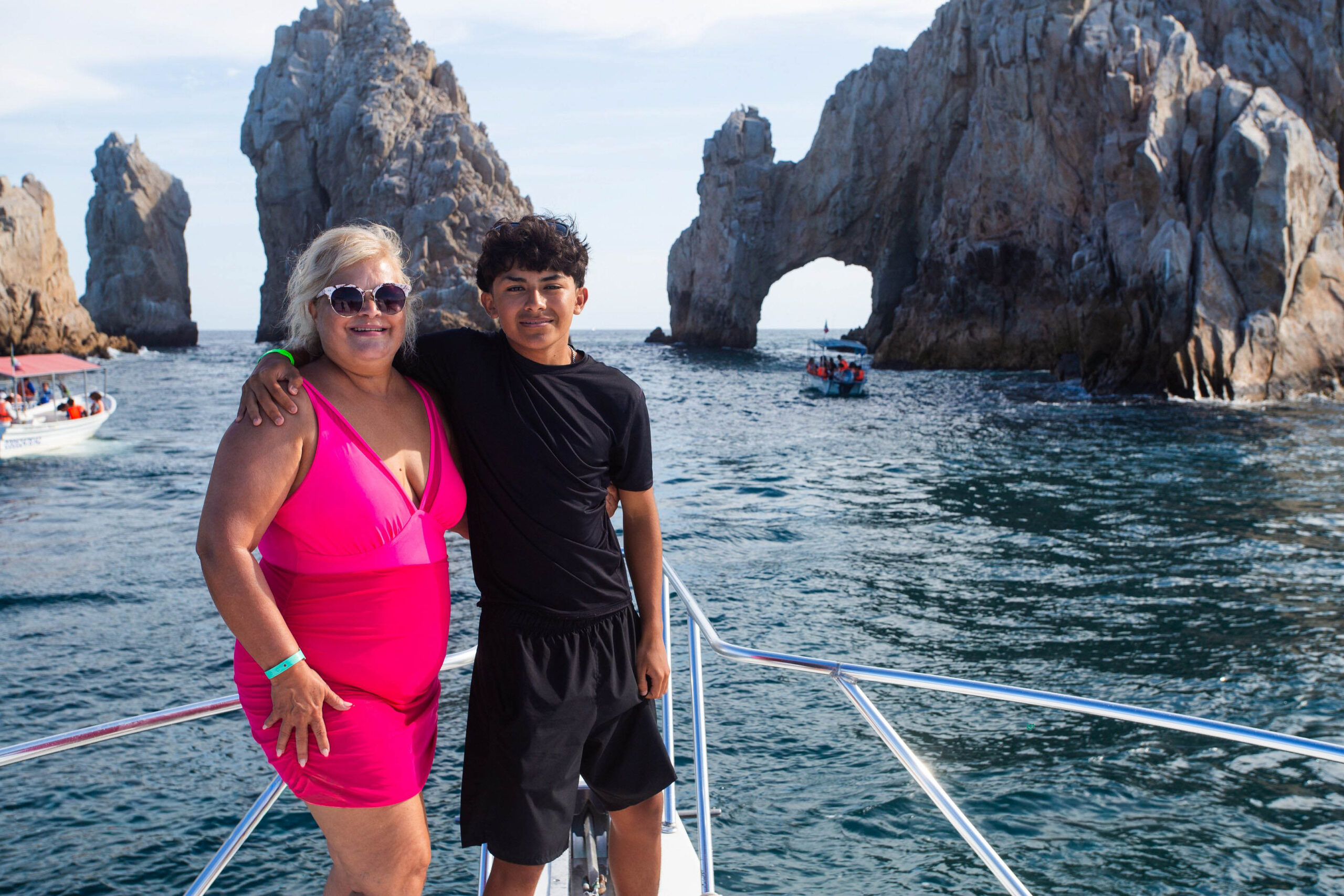 Do Cabo Booze Cruises Visit the Arch