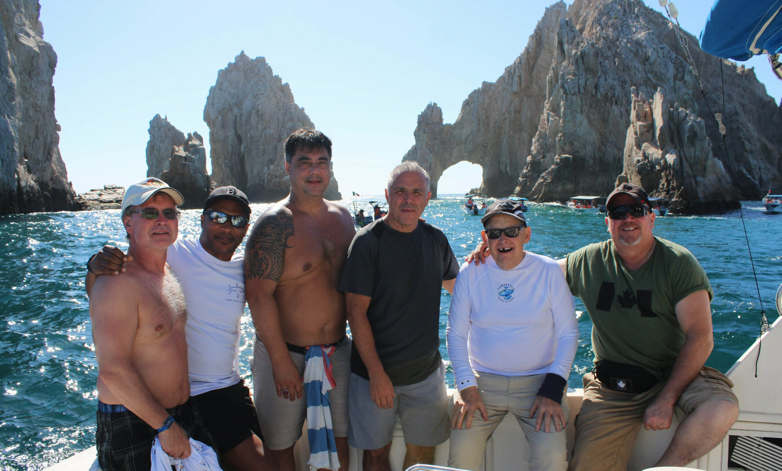 Do Cabo Party Boats Include Food