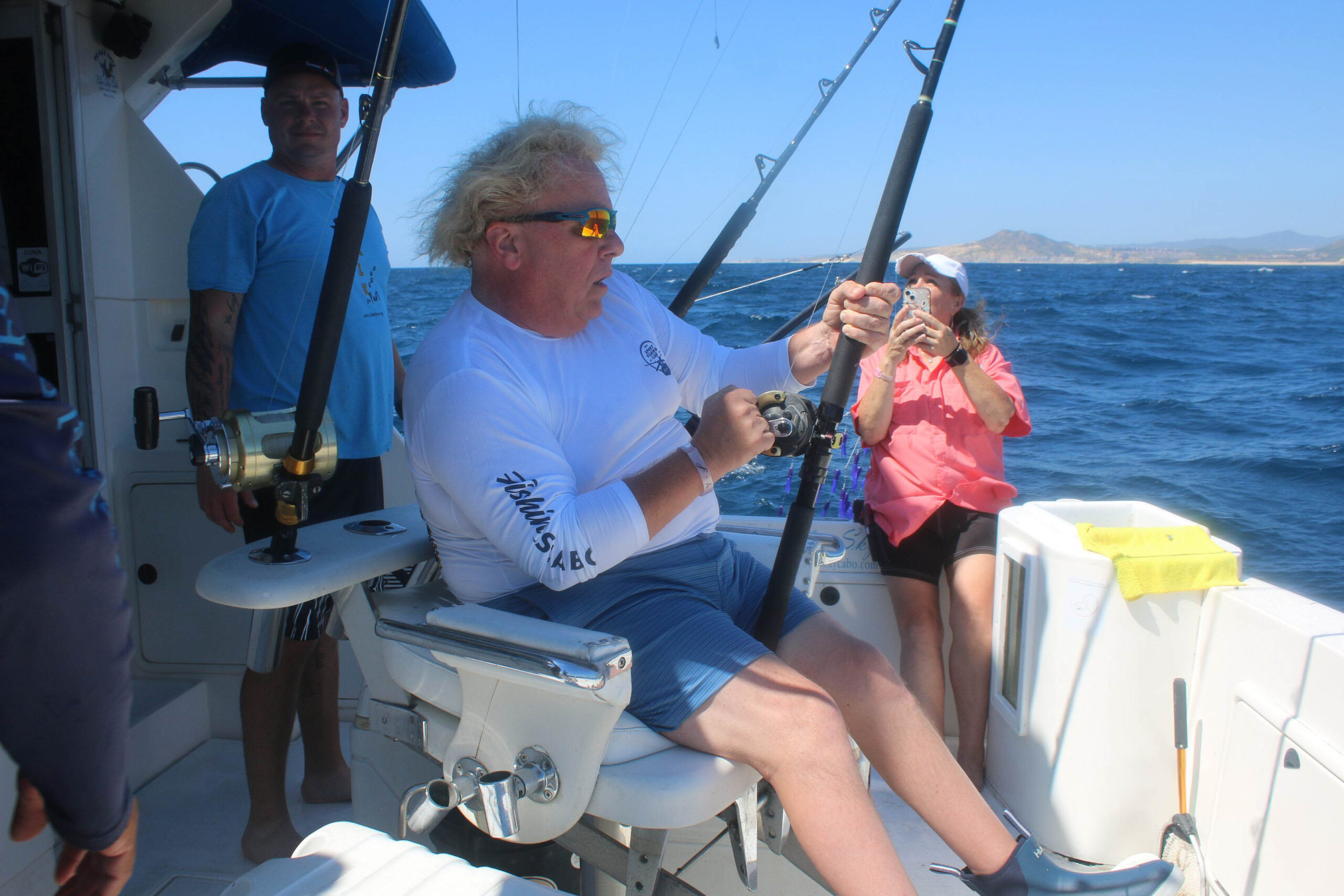 Can I Charter a Private Yacht for Cabo San Lucas Fishing