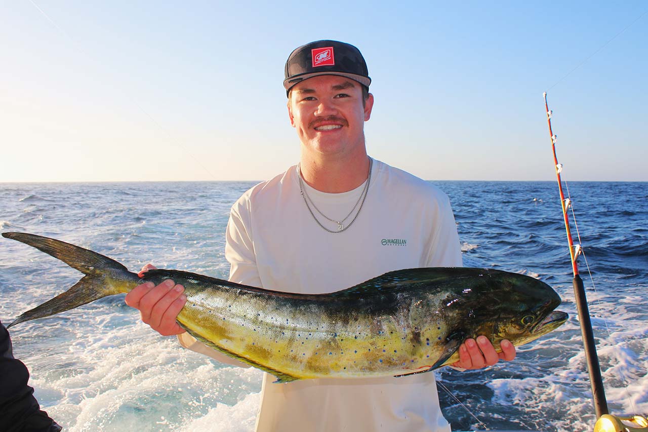 Cabo Fishing Calendar April