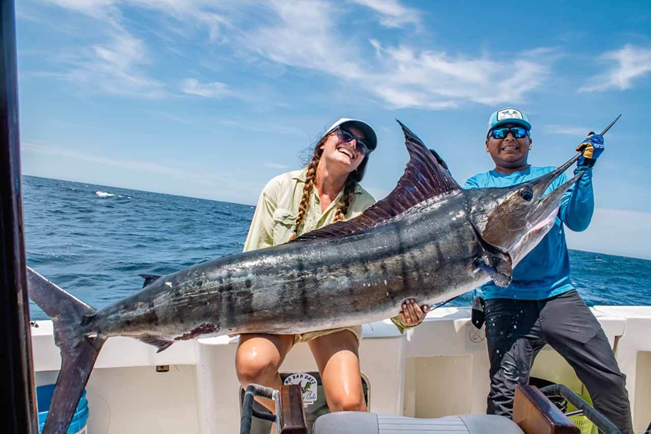 How Do Customer Reviews Reflect Fishing Success in Cabo