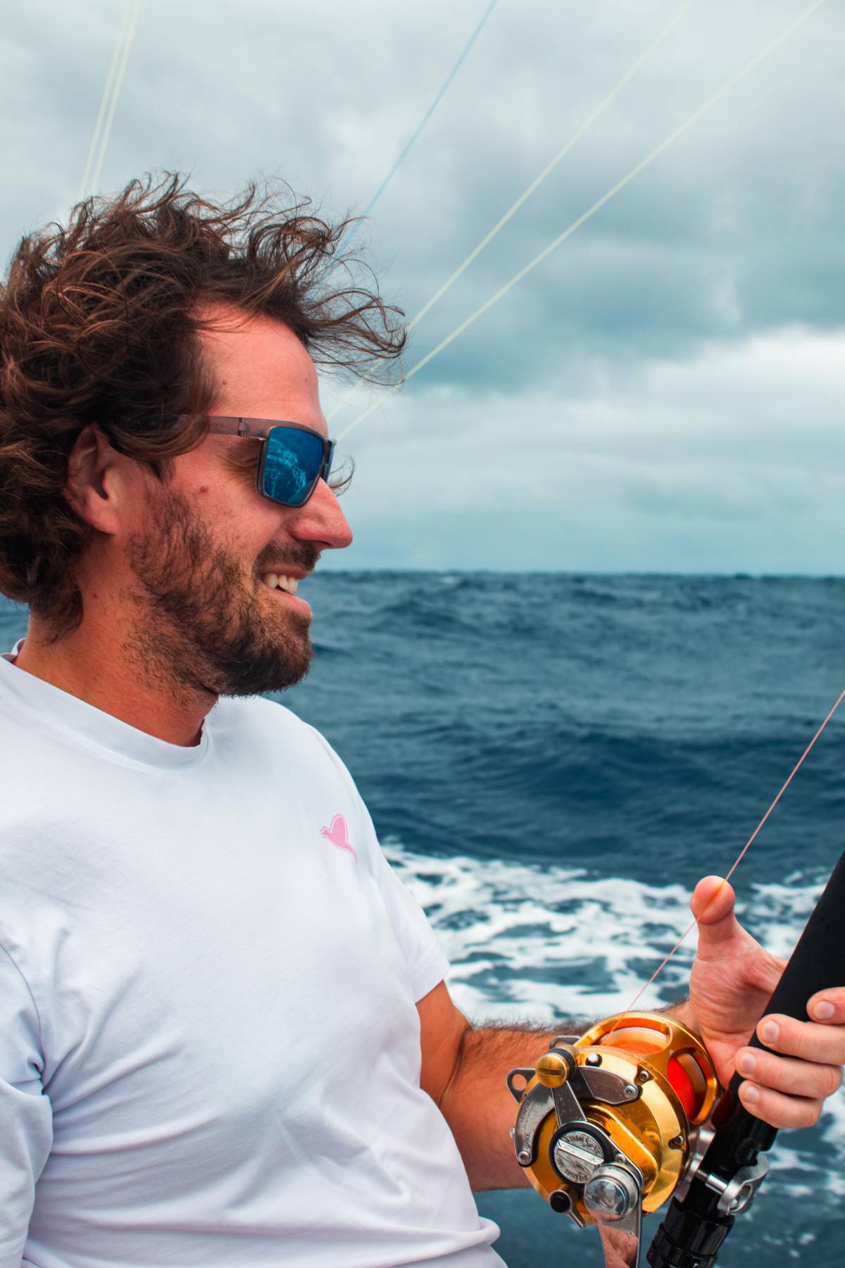 Which Cabo Fishing Charter Companies Provide Complimentary Photos
