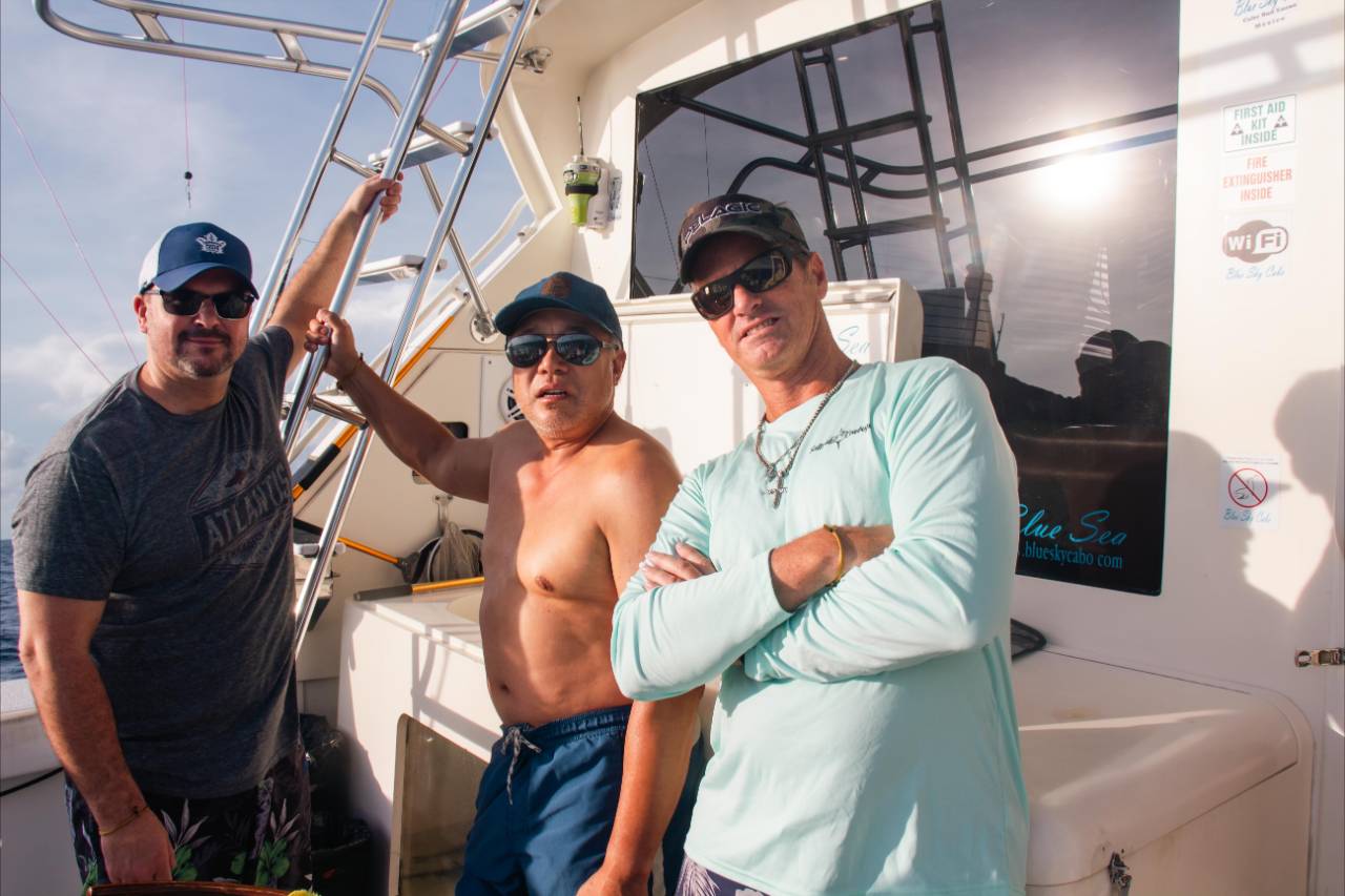Which Cabo Fishing Charter Companies Provide Complimentary Photos