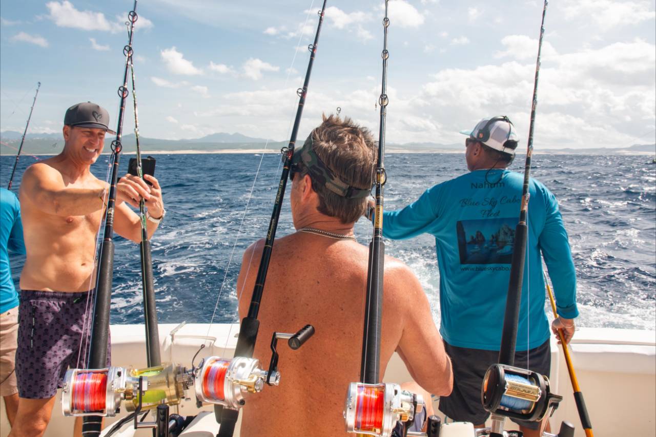 Cabo Fishing Calendar August