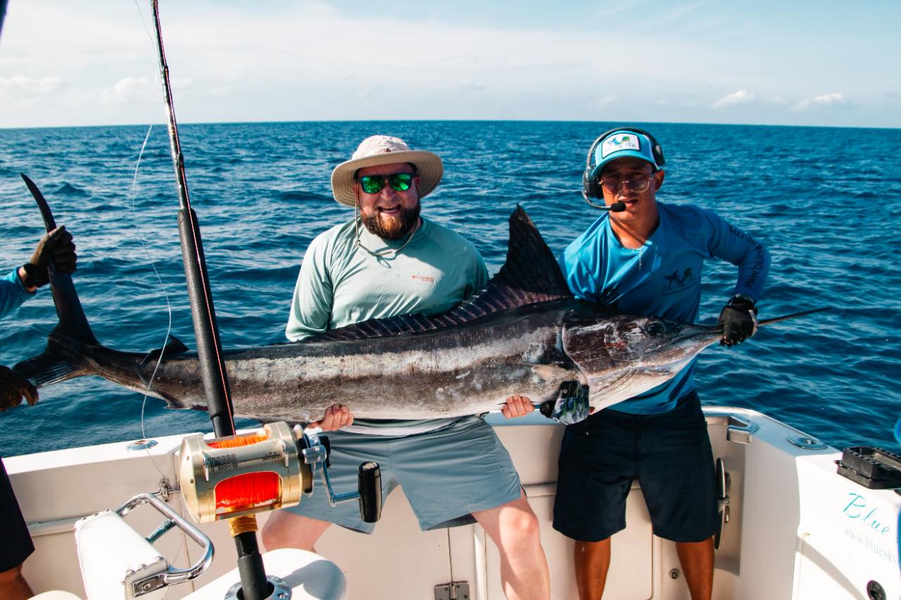 How Do I Reserve the Best Cabo Fishing Charter for My October Vacation