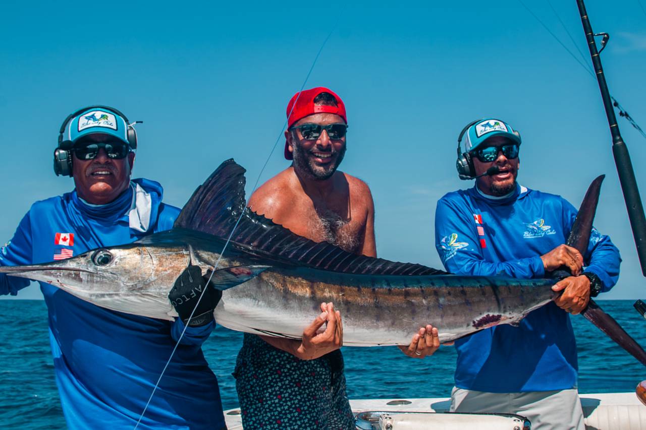 How to Reserve Your Preferred Cabo Fishing Boat and Captain for October