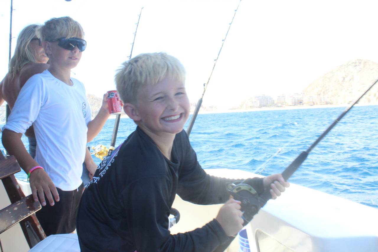 What Is the Best Cabo Fishing Charter for First-Time Anglers in October