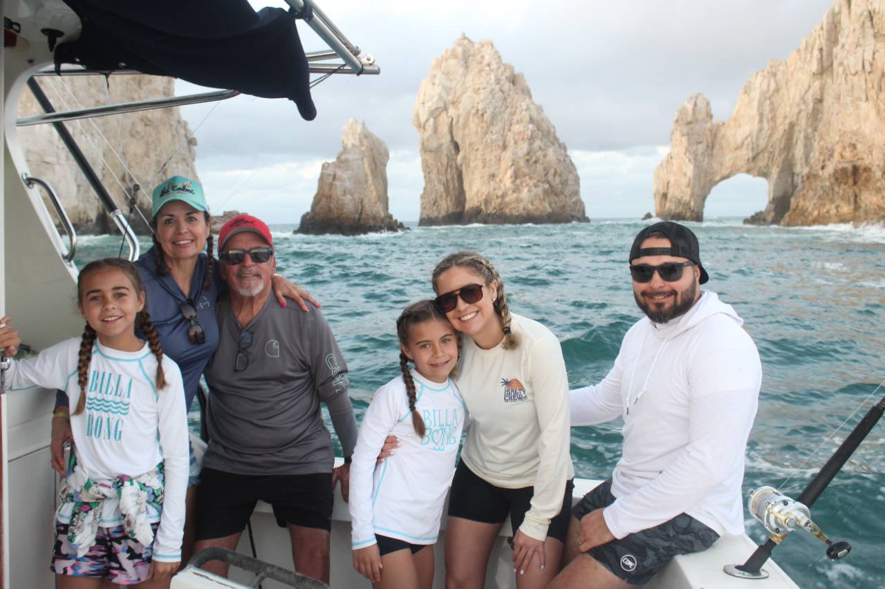 What Is the Best Cabo Fishing Charter for a Family Trip in October